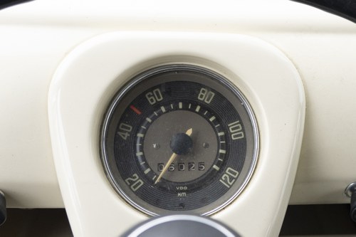 1967 Volkswagen T1 Ambulance till salu (bild 23 av 89)