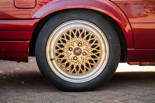 1991 BMW 320i Auto E30 à venda (imagem 20 de 133)