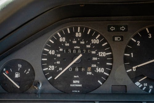 1991 BMW 320i Auto E30 à venda (imagem 34 de 133)