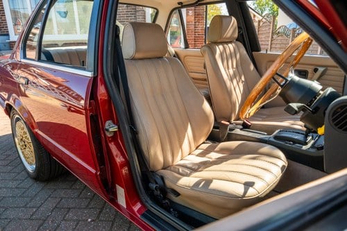 1991 BMW 320i Auto E30 à venda (imagem 61 de 133)