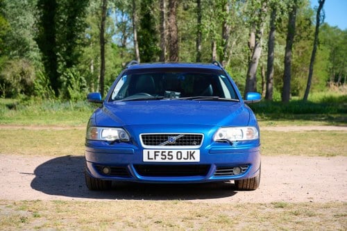 2005 Volvo V70 R Estate Automatic For Sale (picture 2 of 212)