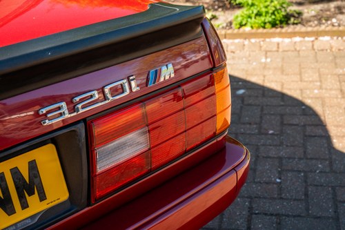 1991 BMW 320i Auto E30 à venda (imagem 90 de 133)