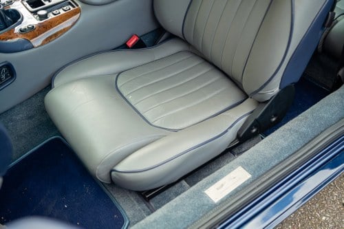 1995 Aston Martin DB7 Coupe Manual For Sale (picture 32 of 170)