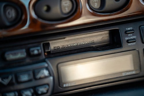 1995 Aston Martin DB7 Coupe Manual For Sale (picture 61 of 170)