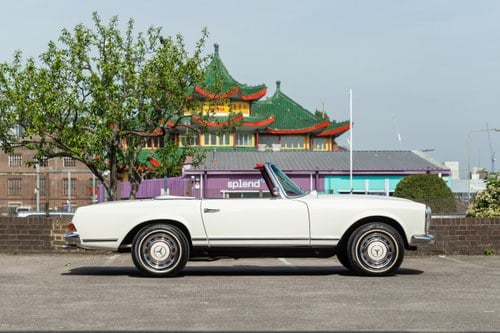 Afbeelding 2 voor 1967 Mercedes SL Class 250 SL W113