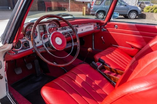 Afbeelding 4 voor 1967 Mercedes SL Class 250 SL W113