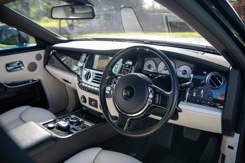 2014 Rolls-Royce Ghost Series II 6.6L V12 - 17k Miles For Sale (picture 2 of 172)