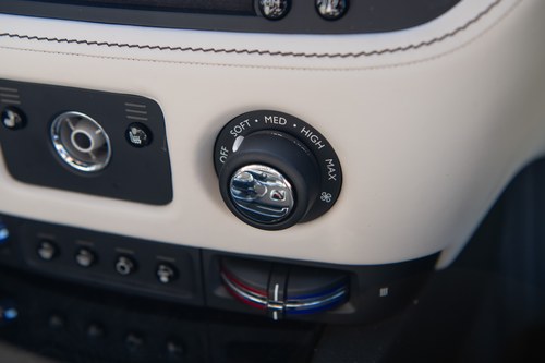 2014 Rolls-Royce Ghost Series II 6.6L V12 - 17k Miles For Sale (picture 24 of 172)