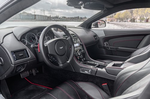 Image 4 pour 2015 Aston Martin DB9