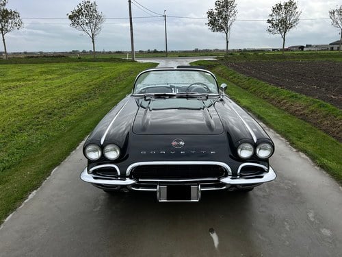 1962 Chevrolet Corvette C1 327CI 5.4L V8 For Sale (picture 8 of 214)