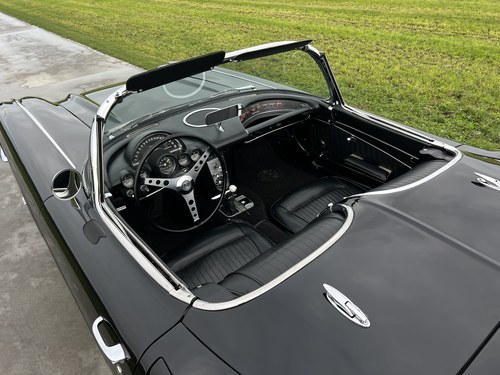 1962 Chevrolet Corvette C1 327CI 5.4L V8 For Sale (picture 10 of 214)
