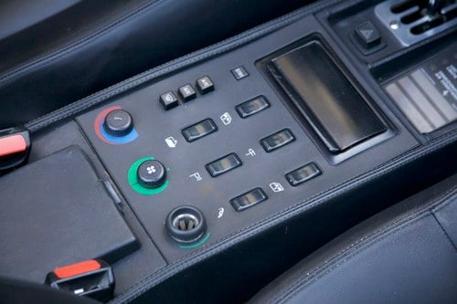 1987 Ferrari Mondial 3.2L LHD à vendre (picture 45 of 166)