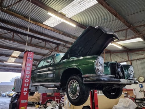 1970 Mercedes-Benz 280SE 3.5 Coupe W111 En venta (imagen 35 de 40)