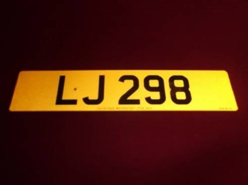 LJ298 registration number. In vendita