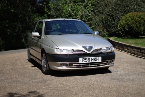 1997 Alfa Romeo 145 Cloverleaf zum Verkauf (Bild 5 von 207)