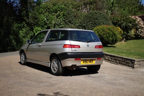 1997 Alfa Romeo 145 Cloverleaf zum Verkauf (Bild 12 von 207)