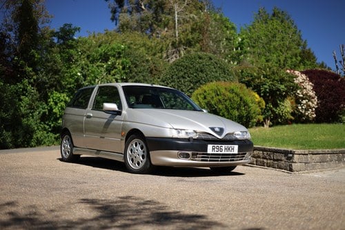 1997 Alfa Romeo 145 Cloverleaf zum Verkauf (Bild 1 von 207)
