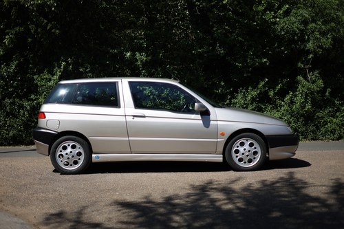 1997 Alfa Romeo 145 Cloverleaf zum Verkauf (Bild 7 von 207)