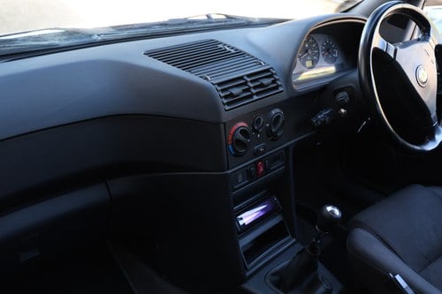 1997 Alfa Romeo 145 Cloverleaf zum Verkauf (Bild 29 von 207)