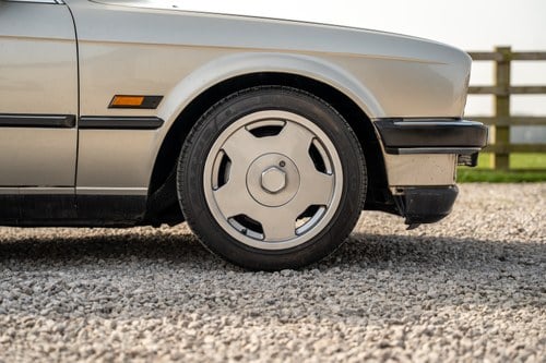 1983 BMW E30 316 Manual For Sale (picture 23 of 132)