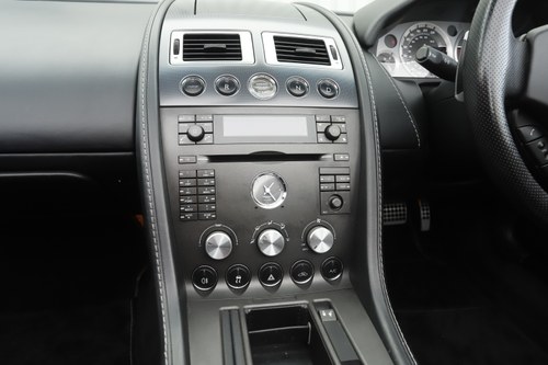 2007 Aston Martin V8 Vantage Roadster En venta (imagen 83 de 237)