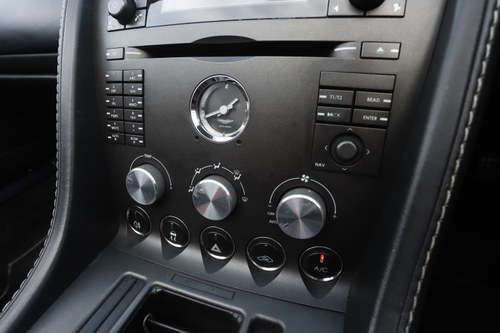 2007 Aston Martin V8 Vantage Roadster En venta (imagen 86 de 237)