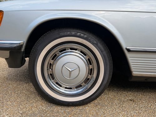 1981 Mercedes-Benz 380 SLC C107 For Sale (picture 9 of 122)