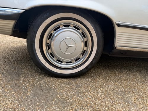 1981 Mercedes-Benz 380 SLC C107 For Sale (picture 11 of 122)