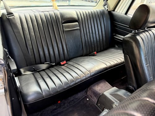 1981 Mercedes-Benz 380 SLC C107 For Sale (picture 36 of 122)