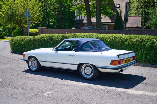 1984 Mercedes-Benz 500 SL R107 à venda (imagem 14 de 158)