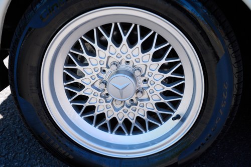1984 Mercedes-Benz 500 SL R107 à venda (imagem 16 de 158)