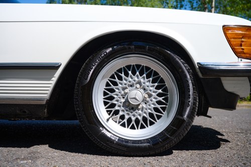 1984 Mercedes-Benz 500 SL R107 à venda (imagem 19 de 158)
