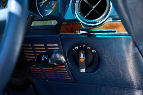 1984 Mercedes-Benz 500 SL R107 à venda (imagem 48 de 158)