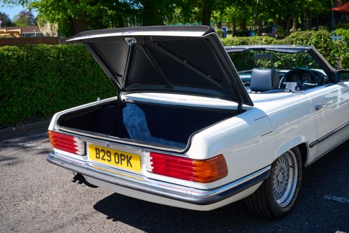 1984 Mercedes-Benz 500 SL R107 à venda (imagem 60 de 158)