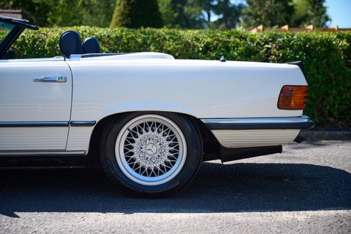 1984 Mercedes-Benz 500 SL R107 à venda (imagem 86 de 158)