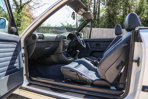 1991 BMW E30 325i Convertible Manual For Sale (picture 14 of 133)
