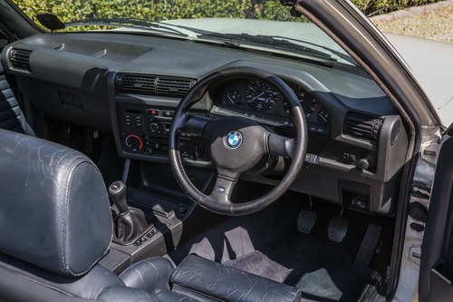 1991 BMW E30 325i Convertible Manual For Sale (picture 22 of 133)