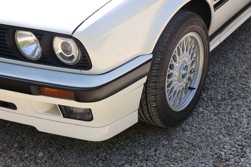 1991 BMW E30 325i Convertible Manual For Sale (picture 38 of 133)