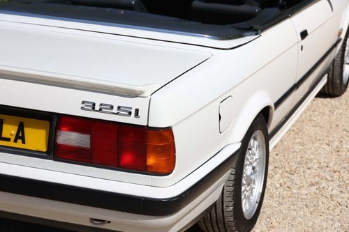 1991 BMW E30 325i Convertible Manual For Sale (picture 75 of 133)