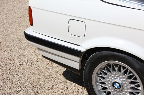 1991 BMW E30 325i Convertible Manual For Sale (picture 80 of 133)