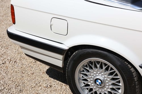 1991 BMW E30 325i Convertible Manual For Sale (picture 81 of 133)