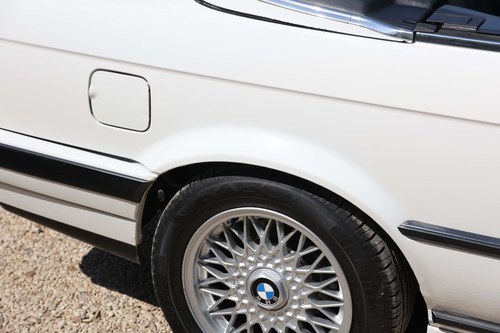 1991 BMW E30 325i Convertible Manual For Sale (picture 82 of 133)