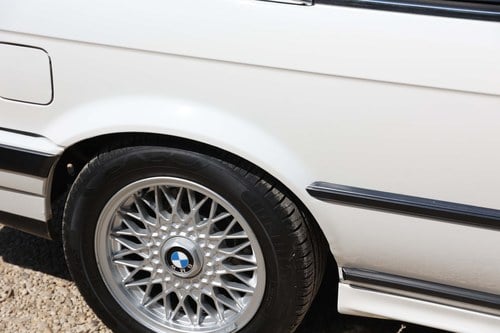 1991 BMW E30 325i Convertible Manual For Sale (picture 83 of 133)