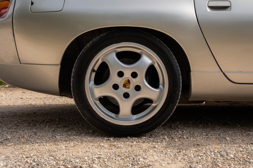 1993 Porsche 928 GTS Manual till salu (bild 13 av 156)