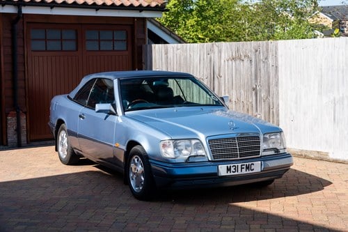 1994 Mercedes-Benz E320 Cabriolet A124 For Sale (picture 3 of 271)