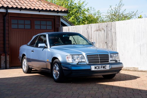 1994 Mercedes-Benz E320 Cabriolet A124 For Sale (picture 4 of 271)