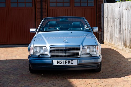 1994 Mercedes-Benz E320 Cabriolet A124 For Sale (picture 11 of 271)
