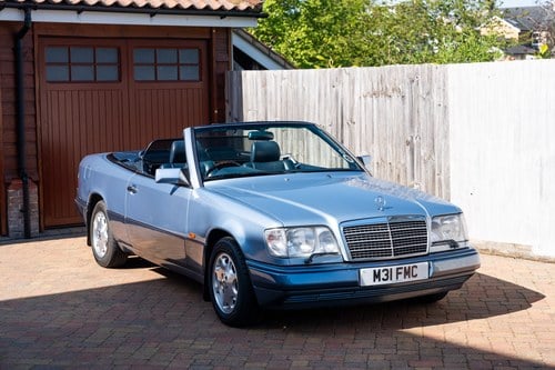 1994 Mercedes-Benz E320 Cabriolet A124 For Sale (picture 2 of 271)