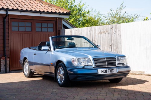 1994 Mercedes-Benz E320 Cabriolet A124 For Sale (picture 1 of 271)