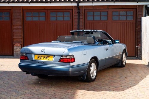1994 Mercedes-Benz E320 Cabriolet A124 For Sale (picture 21 of 271)